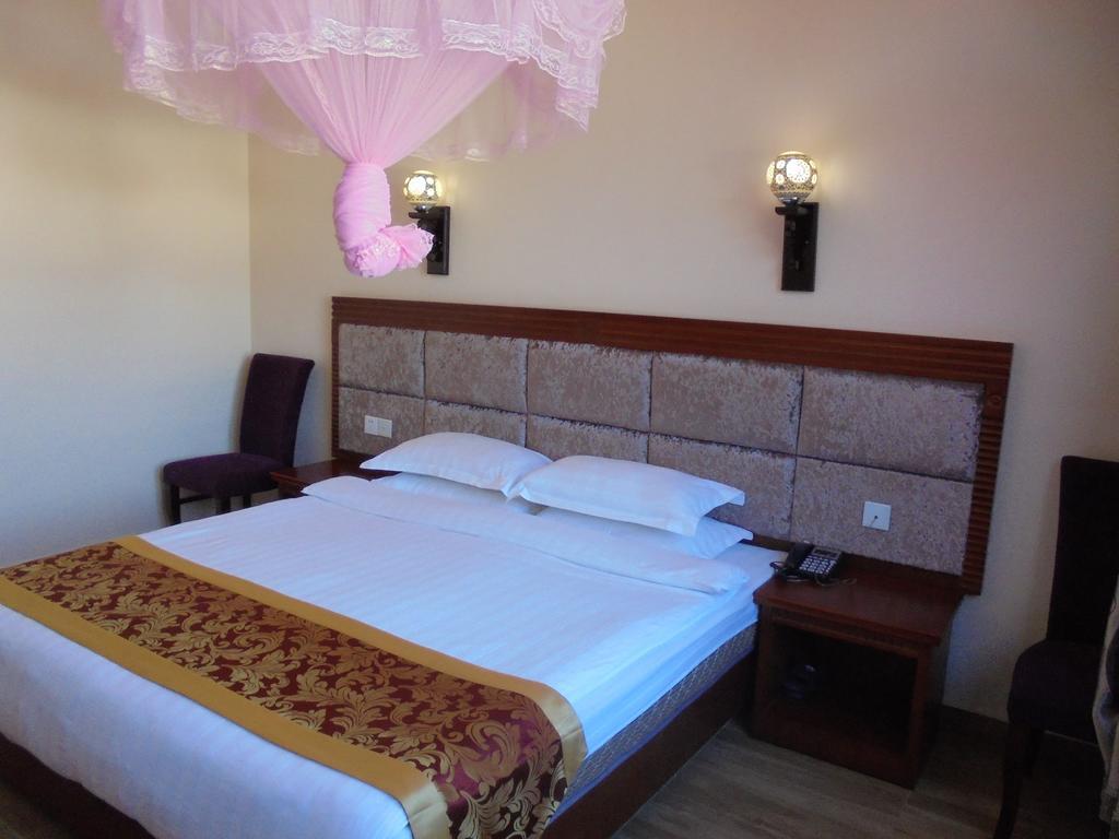 Golden Chopsticks Hotel ليفينغستون المظهر الخارجي الصورة